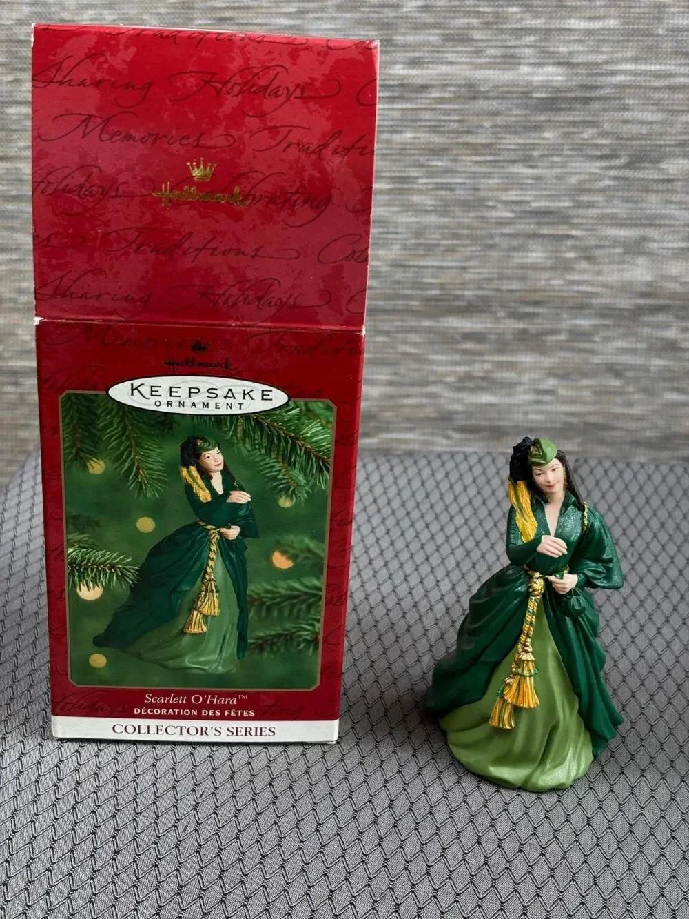 2000 Hallmark Keepsake Ornament Scarlett O'Hara Gone With the Wind 4th in Series
